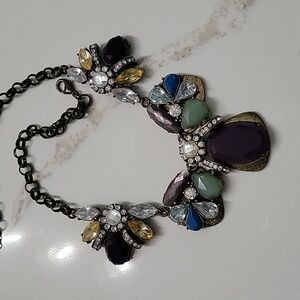 Statement Necklace 🐝